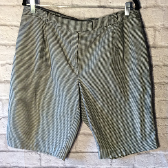 Larry Levine Woman Gingham Check Shorts - Picture 1 of 8